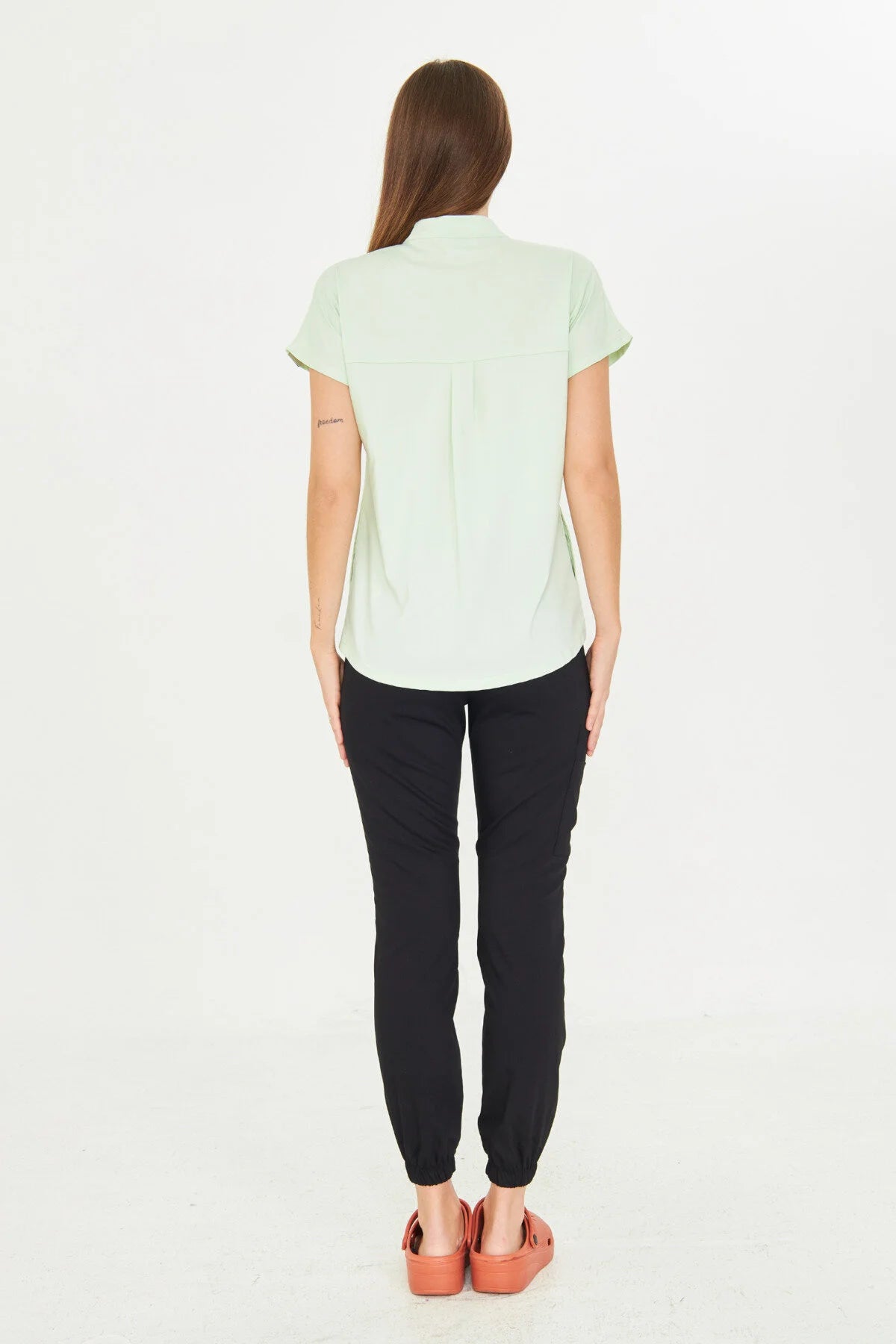 N O V A | Su Yeşili Siyah Kadın Likralı Hakim Yaka Yarım Çıtçıtlı Hemşire Ve Doktor Forması Scrubs