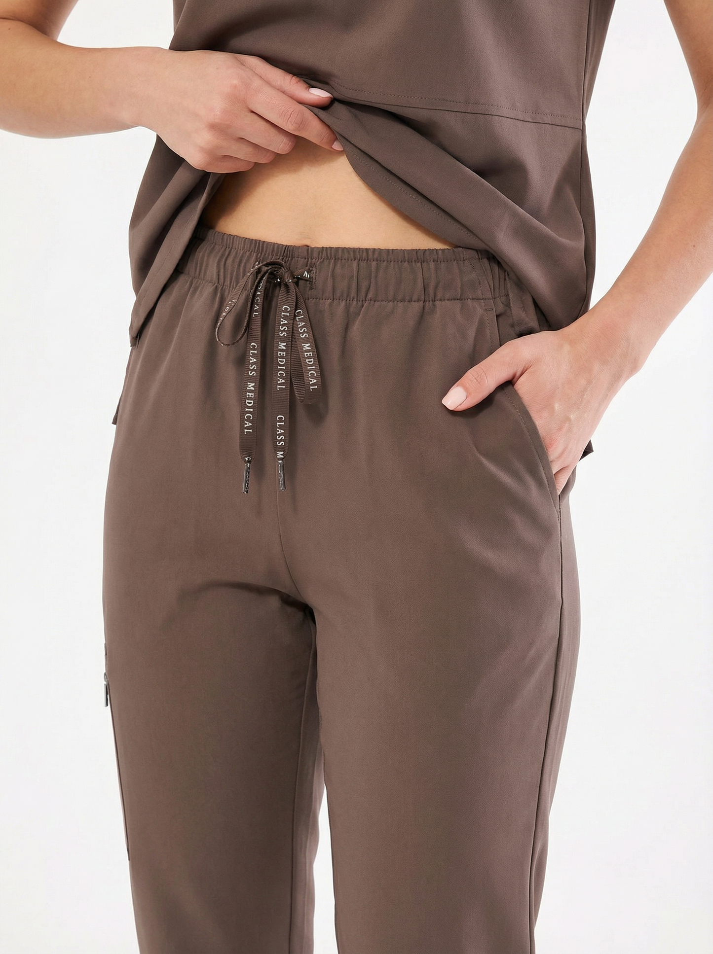 K I E V | Kahverengi Lüks Likralı Hemşire Üniforması