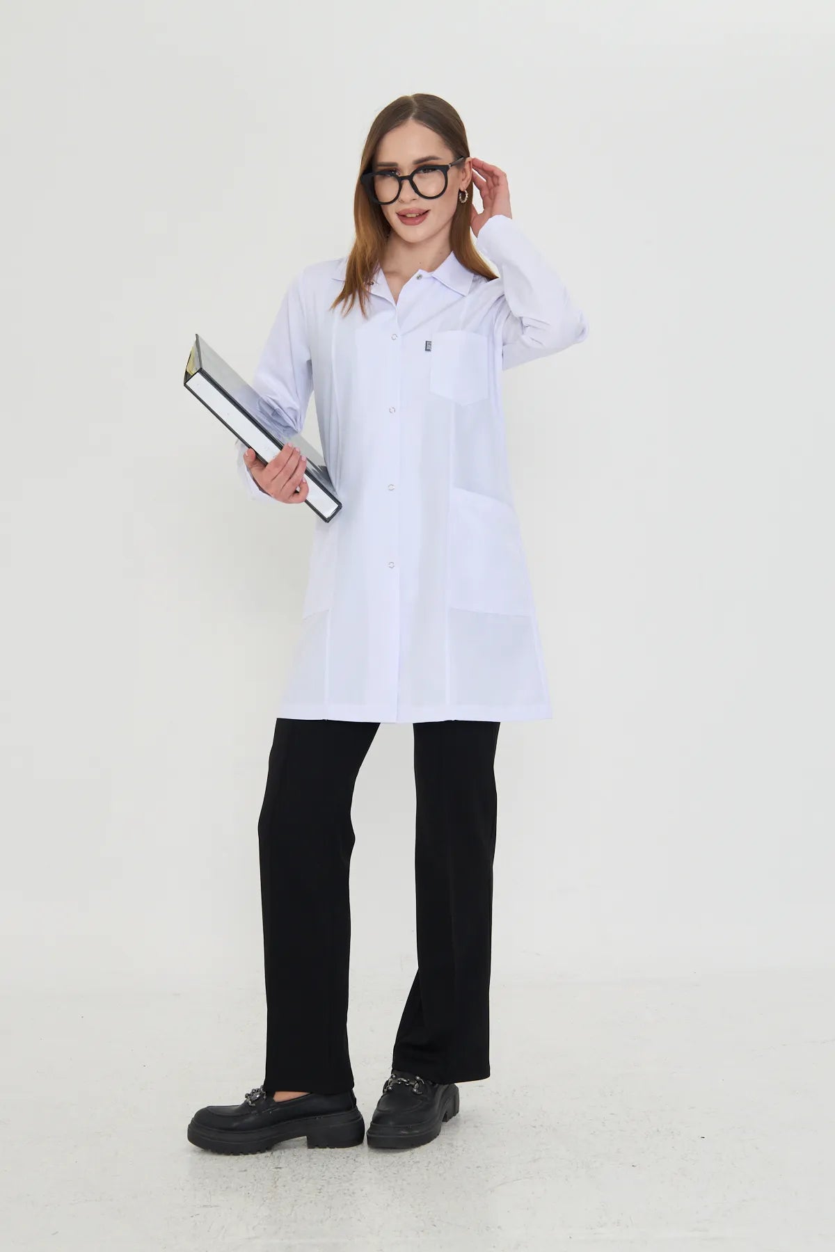 Kadın Uzun Kol Beyaz Çıtçıtlı Önlük Ceket – Polo Yaka