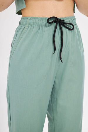 Classic - Çağla Yeşili Kadın Likralı Üniforma Takımı - Class Üniforma hemşire formaları, medikal önlükler