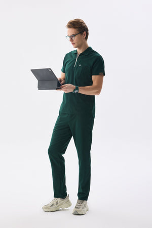 Erkek Polo Yaka Medikal Üniforma Takım Avcı Yeşili Likralı Doktor Hemşire Forması - Class Üniforma hemşire formaları, medikal önlükler