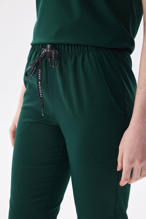 Classic - Avcı Yeşili Kadın Likralı Üniforma Takımı - Class Üniforma hemşire formaları, medikal önlükler