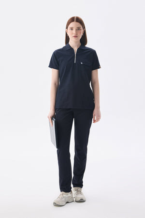 Polo Yaka Lacivert Kadın Medikal Üniforma Scrubs Takımı - Class Üniforma hemşire formaları, medikal önlükler