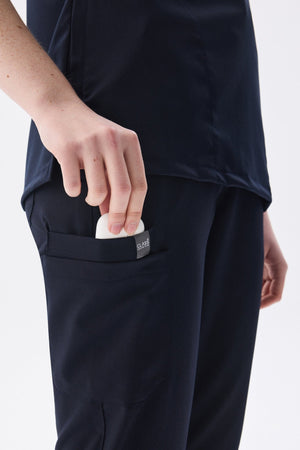 Polo Yaka Lacivert Kadın Medikal Üniforma Scrubs Takımı - Class Üniforma hemşire formaları, medikal önlükler