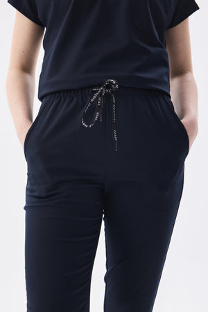 Classic - Lacivert Kadın Likralı Üniforma Takımı - Class Üniforma hemşire formaları, medikal önlükler