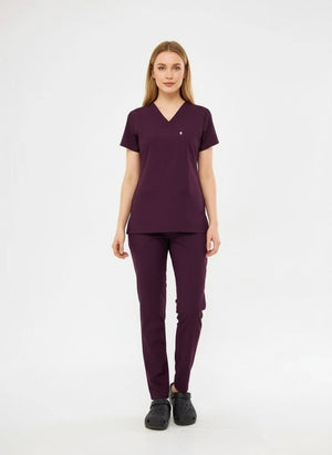 Classic - Koyu Mürdüm Kadın Likralı Üniforma Takımı - Class Üniforma hemşire formaları, medikal önlükler