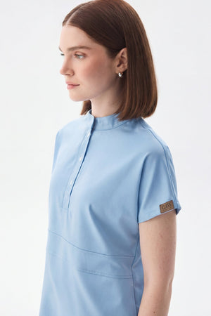 N O V A | Bebe Mavisi Kadın Likralı Hakim Yaka Yarım Pat Çıtçıtlı Hemşire Ve Doktor Forması Scrubs - Class Üniforma hemşire formaları, medikal önlükler