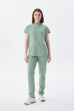 N O V A | Çağla Yeşili Düz Paça Pantolon Likralı Hakim Yaka Yarım Çıtçıtlı Hemşire Ve Doktor Forması Scrubs - Class Üniforma hemşire formaları, medikal önlükler