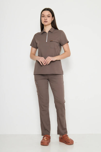 Polokragen Braune medizinische Uniform-Peelings für Damen