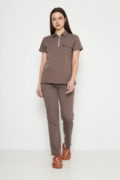 Polokragen Braune medizinische Uniform-Peelings für Damen