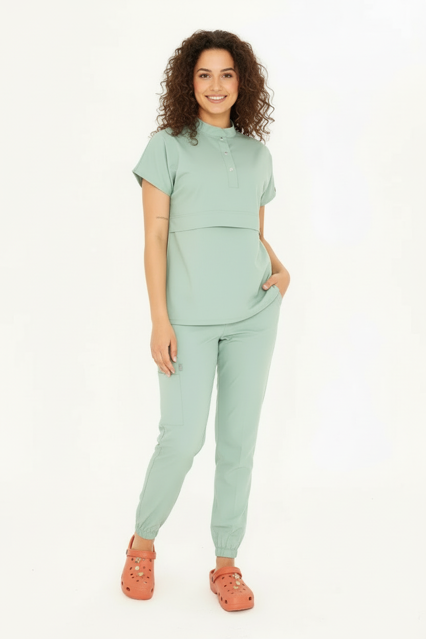 N O V A | Çağla Yeşili Likralı Hakim Yaka Yarım Çıtçıtlı Hemşire Ve Doktor Forması Scrubs