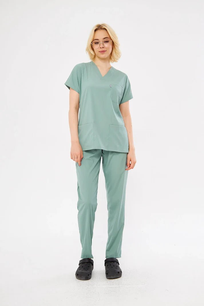 Outlet Classic | Çağla Yeşili Unisex Likralı Üniforma Takımı - Class Üniforma hemşire formaları, medikal önlükler