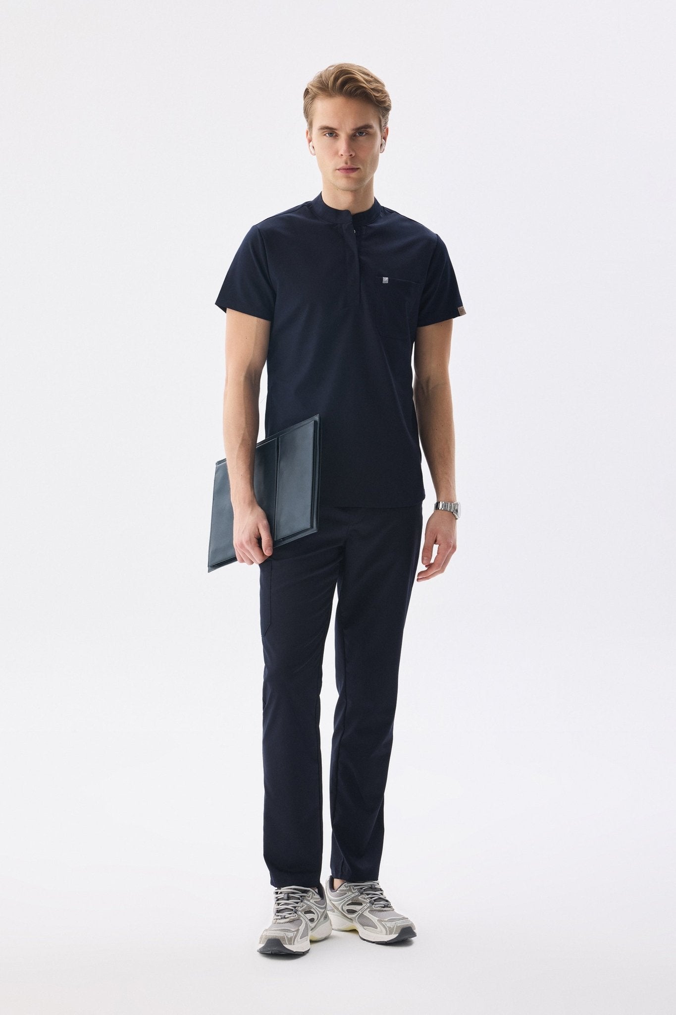 N O V A | Erkek Lacivert Likralı Hakim Yaka Hemşire Forması - Class Üniforma hemşire formaları, medikal önlükler