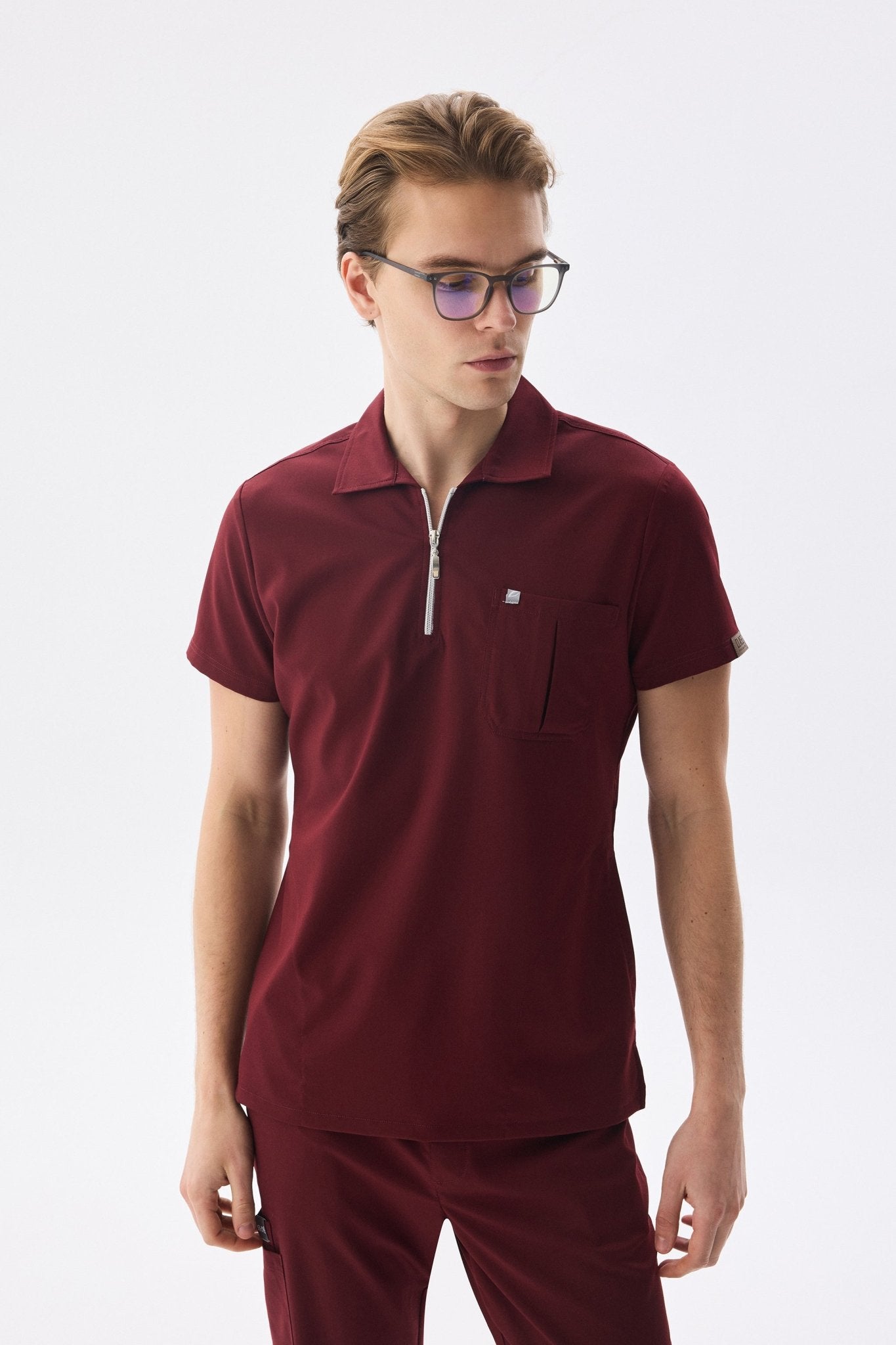 Erkek Polo Yaka Medikal Üniforma Takım Bordo Likralı Doktor Hemşire Forması - Class Üniforma hemşire formaları, medikal önlükler