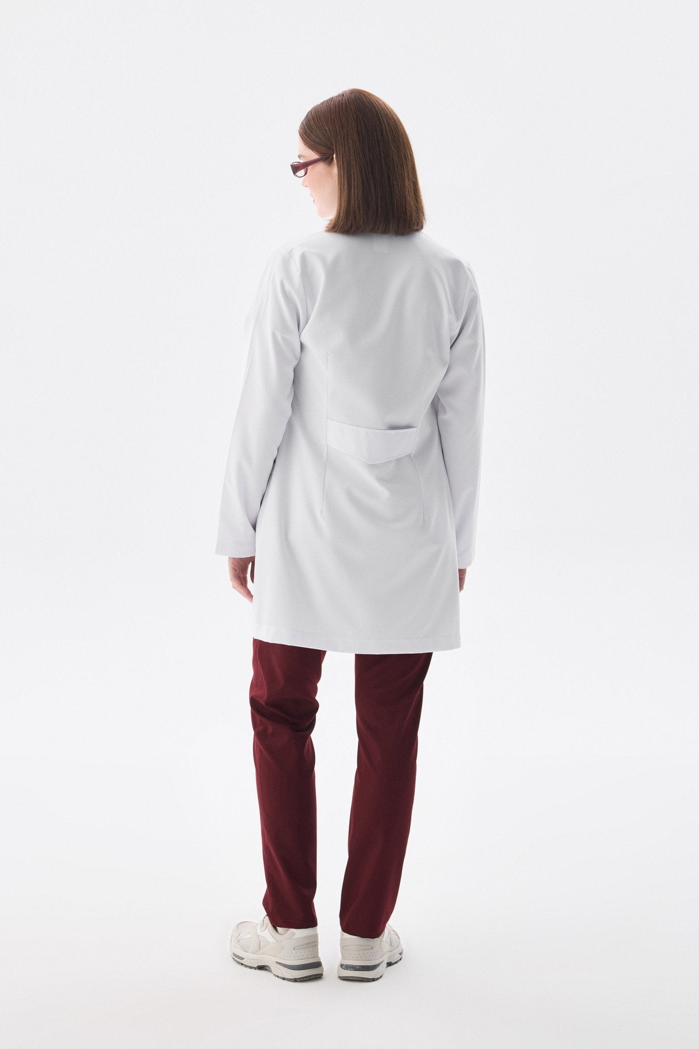 Kadın Uzun Kol Beyaz Çıtçıtlı Önlük Ceket – Hakim Yaka - Class Üniforma hemşire formaları, medikal önlükler