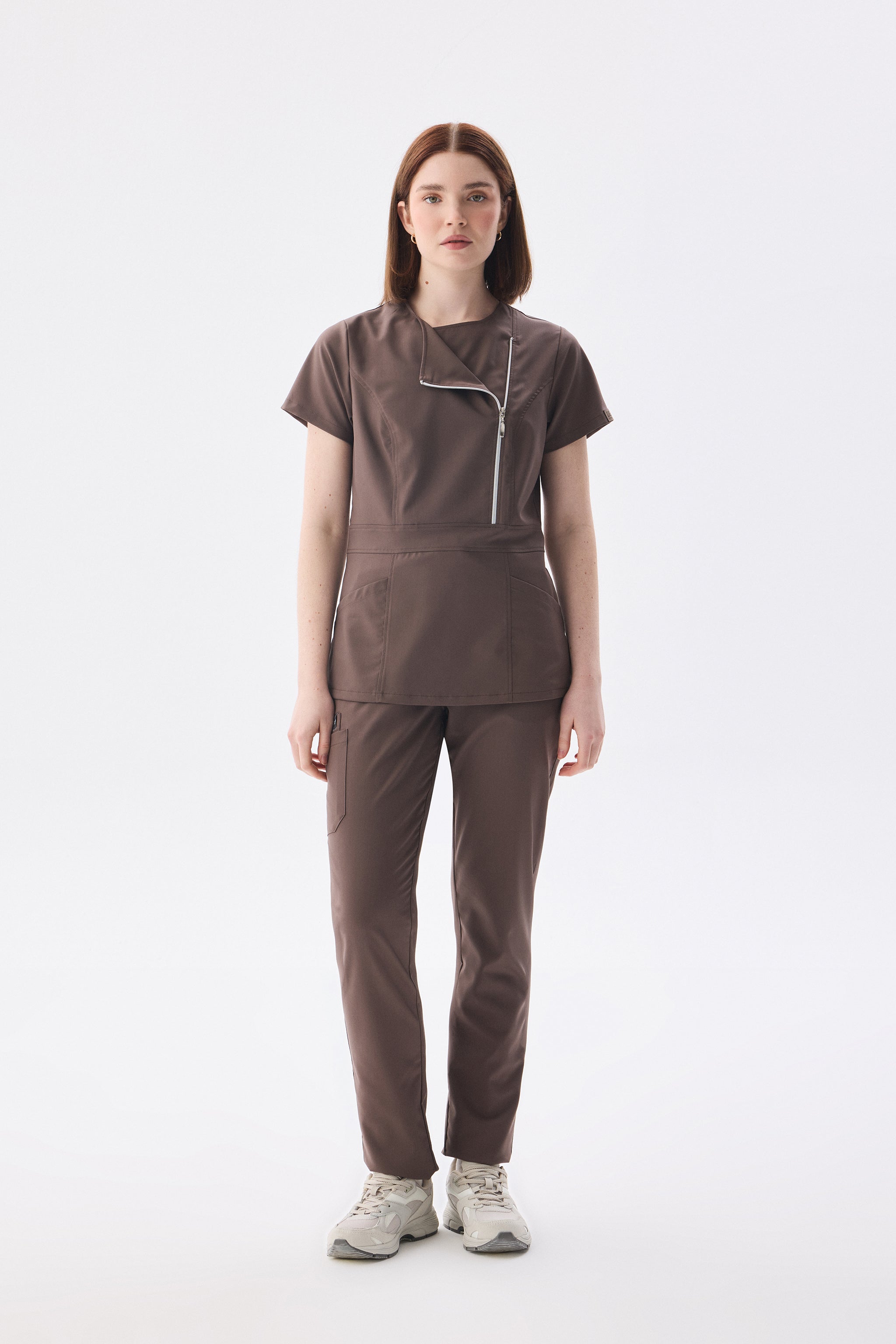 K I E V | Kahverengi Lüks Likralı Hemşire Üniforması