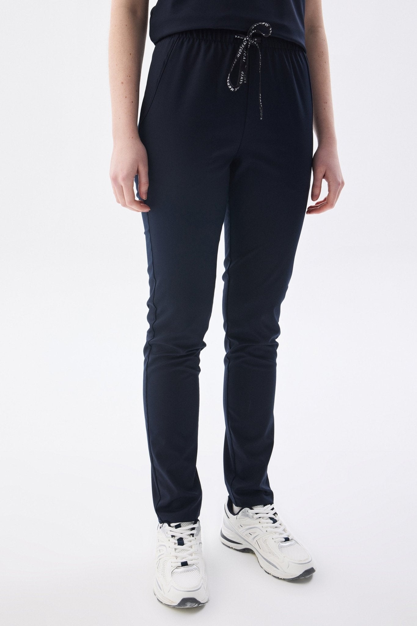 Classic - Lacivert Kadın Likralı Üniforma Takımı - Class Üniforma hemşire formaları, medikal önlükler