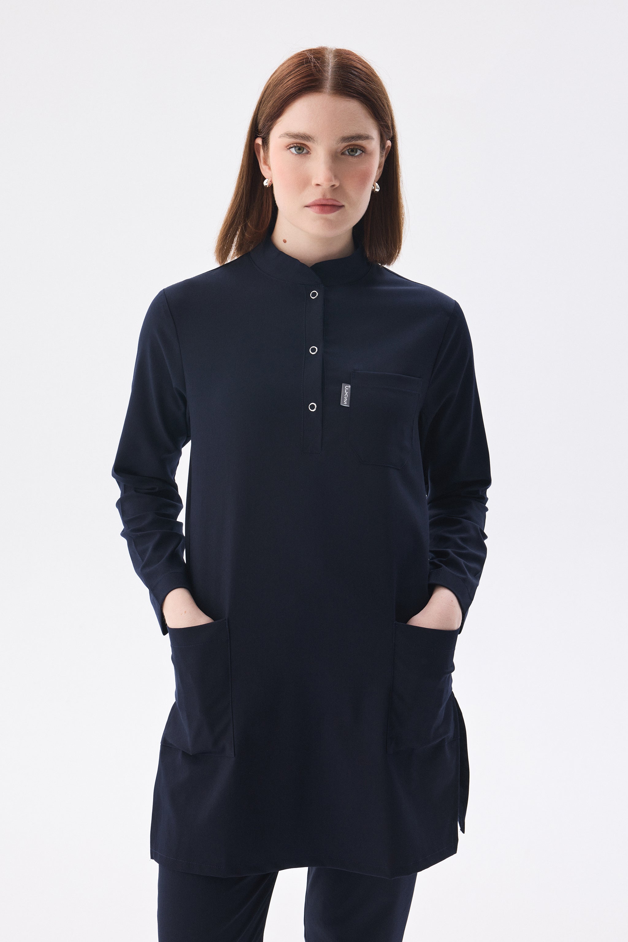 Tesettür Lacivert Tek Üst Likralı Kadın Medikal Üniforma Doktor Ve Hemşire Forması Cerrahi