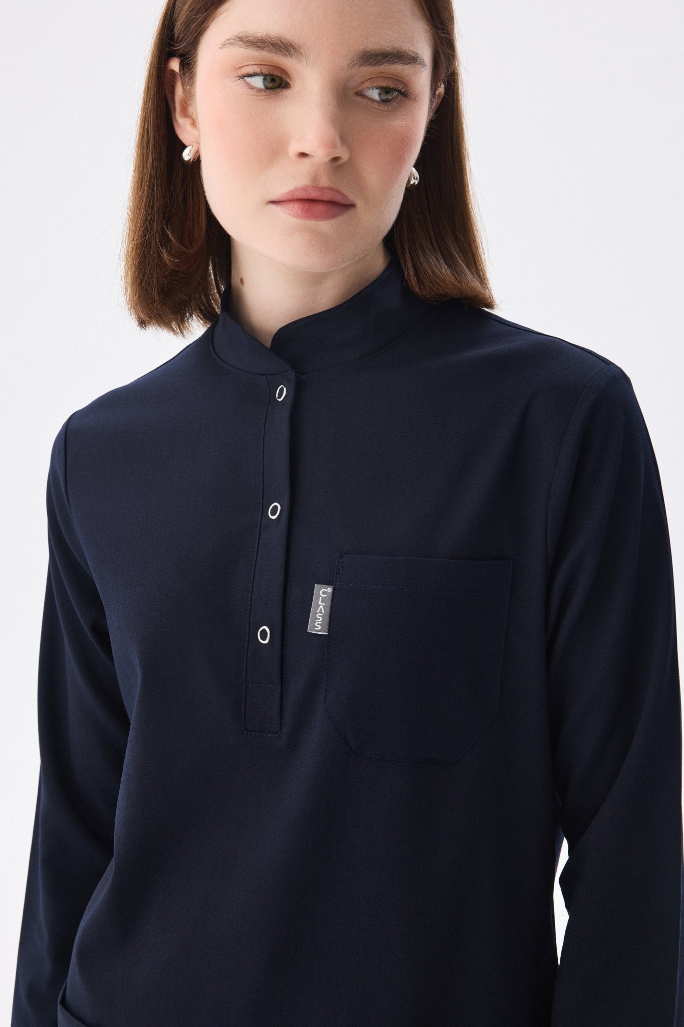 Tesettür Lacivert Tek Üst Likralı Kadın Medikal Üniforma Doktor Ve Hemşire Forması Cerrahi - Class Üniforma hemşire formaları, medikal önlükler