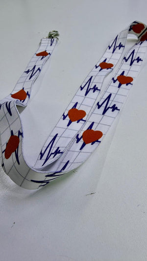 Boyun İpi |Kalp Ritmi Desenli Sağlık ve Kurumsal Kullanım - Class Üniforma hemşire formaları, medikal önlükler