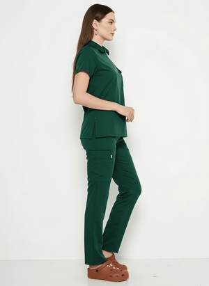 Polo Yaka Avcı Yeşili Kadın Medikal Üniforma Scrubs - Class Üniforma hemşire formaları, medikal önlükler