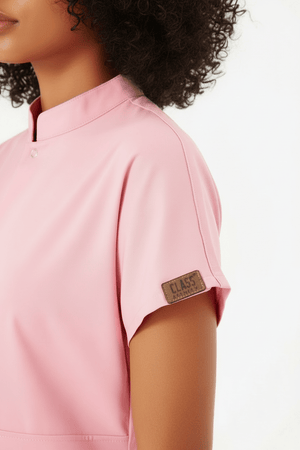 N O V A | Pembe Siyah Kadın Likralı Hakim Yaka Yarım Pat Çıtçıtlı Hemşire Ve Doktor Forması Scrubs - Class Üniforma hemşire formaları, medikal önlükler