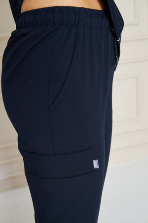 L I S B O N | Lacivert Premium Likralı Ceket Üniforma Takım - Class Üniforma hemşire formaları, medikal önlükler