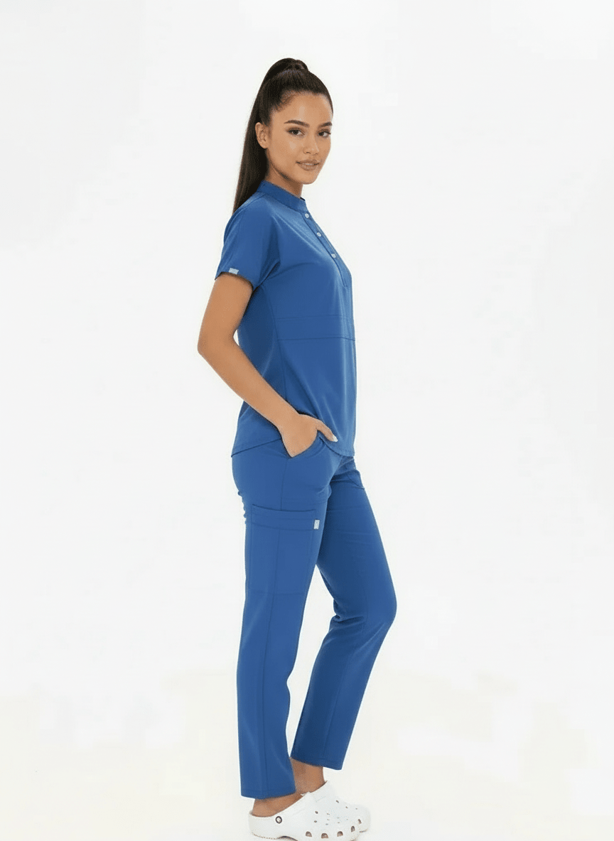 N O V A | Fırtına Mavi Düz Paça Pantolon Kadın Likralı Hakim Yaka Yarım Pat Çıtçıtlı Hemşire Ve Doktor Forması Scrubs - Class Üniforma hemşire formaları, medikal önlükler