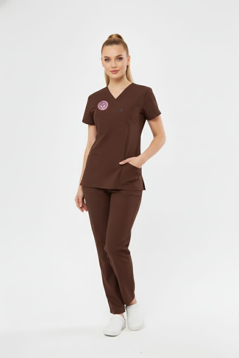 Class Üniforma Kahverengi Hastane Forması Likralı Scrubs Kadın (Yeni Yönetmeliğe Uygun - Friar Brown)