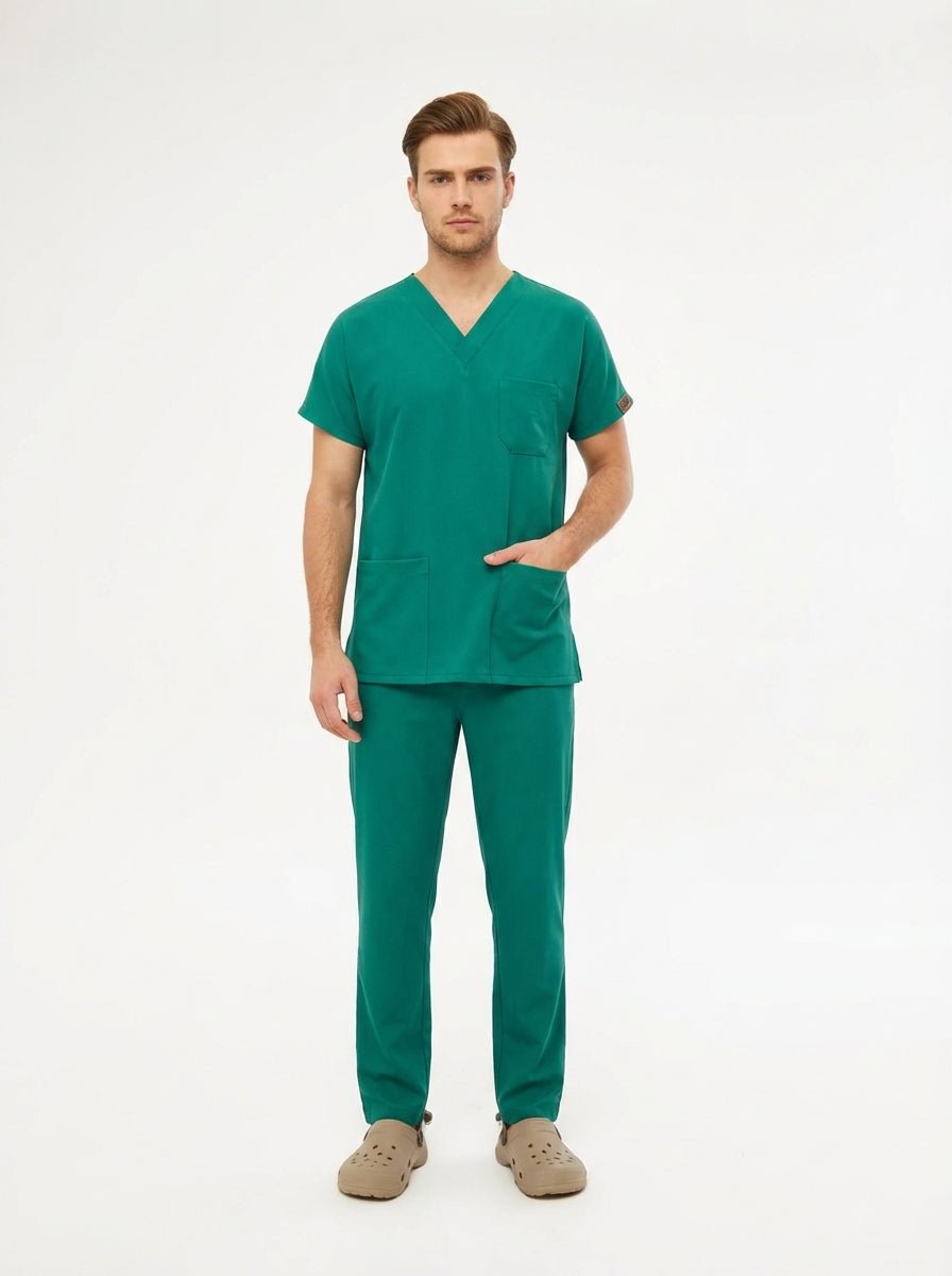 Classic - Cerrahi Yeşili Erkek Likralı Üniforma Takımı - Class Üniforma hemşire formaları, medikal önlükler