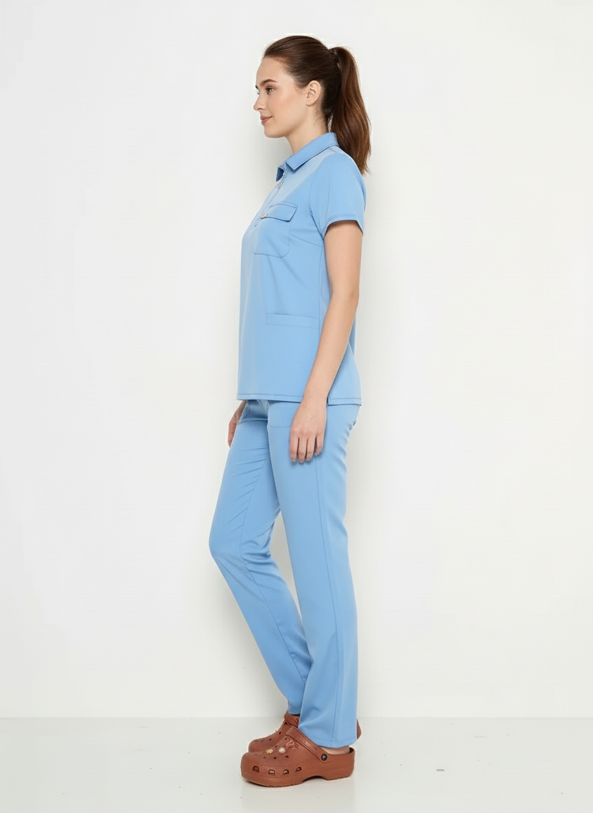 Polo Yaka Bebe Mavisi Kadın Medikal Üniforma Scrubs