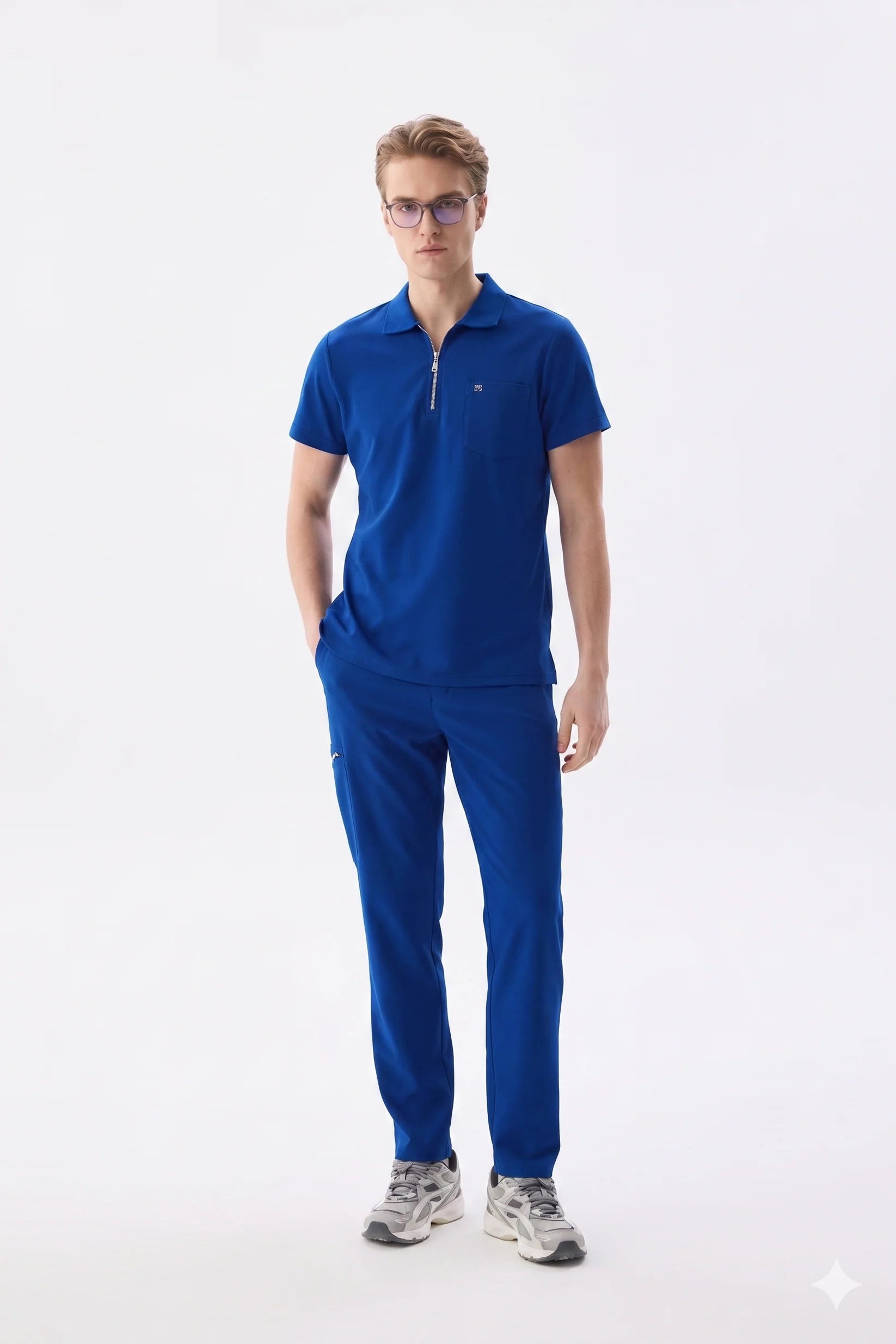 Erkek Polo Arma Hediyeli Saks Mavisi Temizlik Personeli Likralı Scrubs Takım (Yeni Yönetmeliğe Uygun - Dazzling Blue) - Class ÜniformaMedikal Scrubs